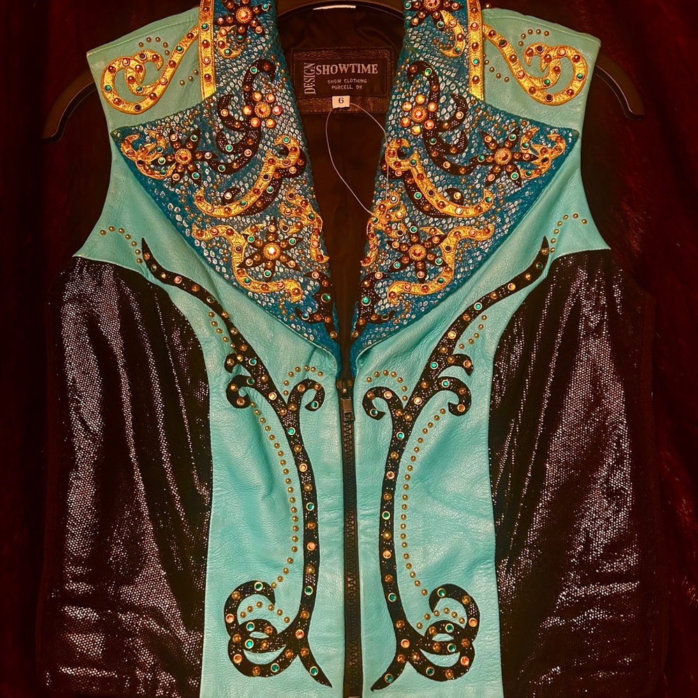 Showtime Show Clothing Cowgirl vest.